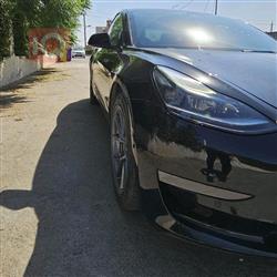 تسلا موديل 3